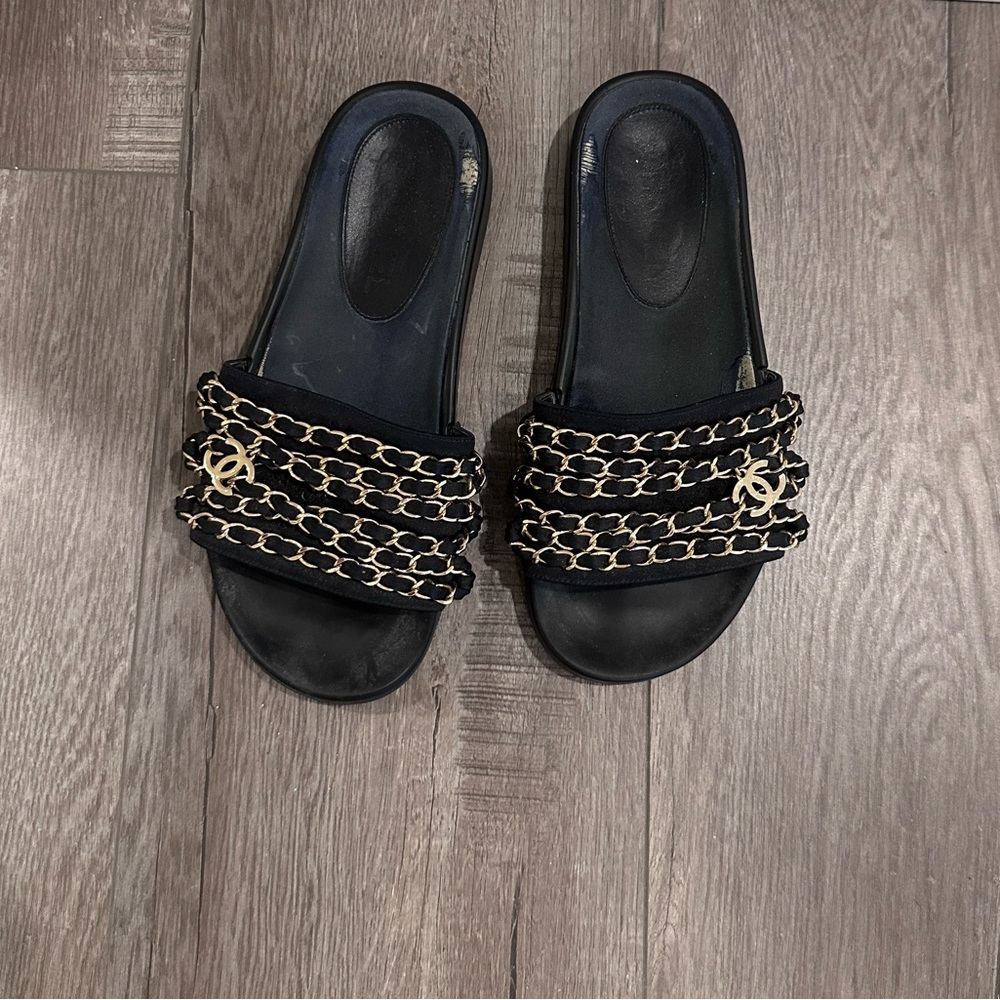 Chanel Slides